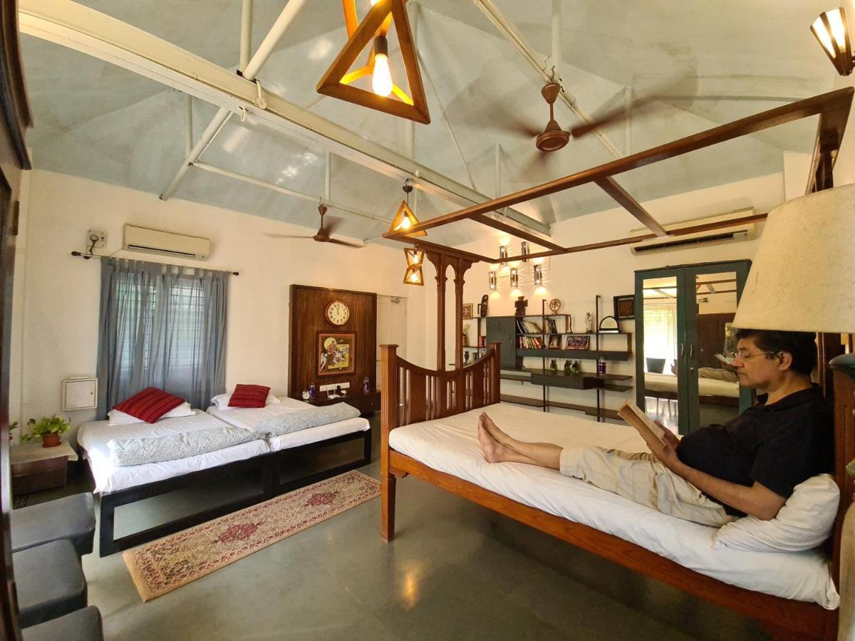 Peace Lily Cottage Карджат Екстериор снимка