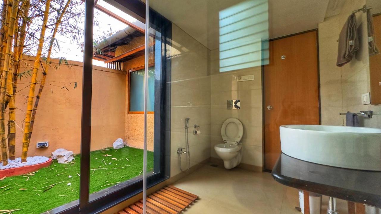 Peace Lily Cottage Карджат Екстериор снимка