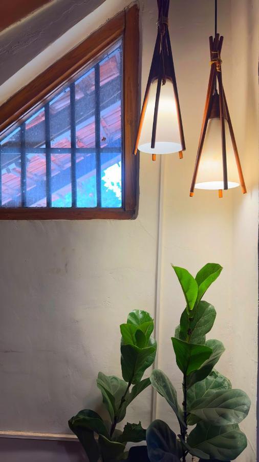 Peace Lily Cottage Карджат Екстериор снимка